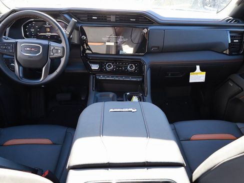 New 2026 GMC Sierra 3500 AT4 AWD/4WD image 18