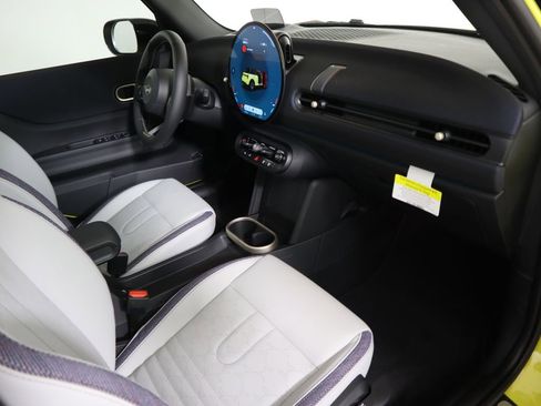 New 2026 MINI Cooper 4-Door Hardtop image 19