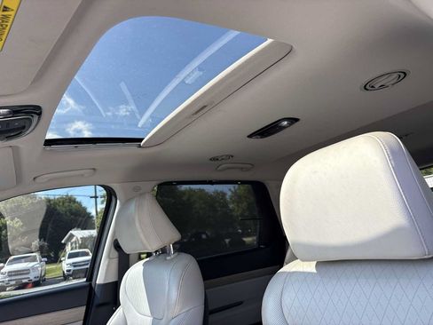 Used 2022 Hyundai Palisade SEL w/ 8P Bench Seat Package FWD image 19
