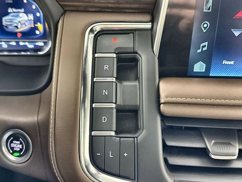 Used 2022 Chevrolet Tahoe High Country image 22