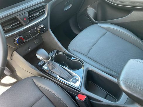 Used 2025 Buick Encore GX Preferred image 40