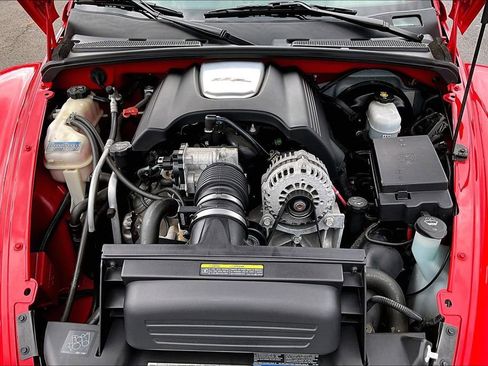 Used 2003 Chevrolet SSR w/ Preferred Equipment Group RWD image 29