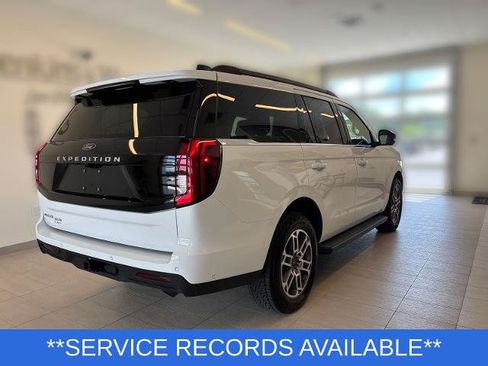 Certified 2025 Ford Expedition Active AWD/4WD image 4