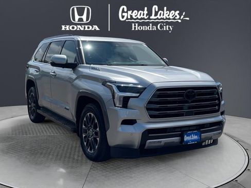 Used 2023 Toyota Sequoia Limited AWD/4WD image 1