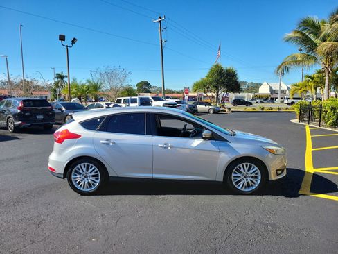 Used 2015 Ford Focus Titanium image 5