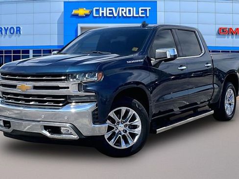 Used 2019 Chevrolet Silverado 1500 LTZ w/ LTZ Plus Package image 3