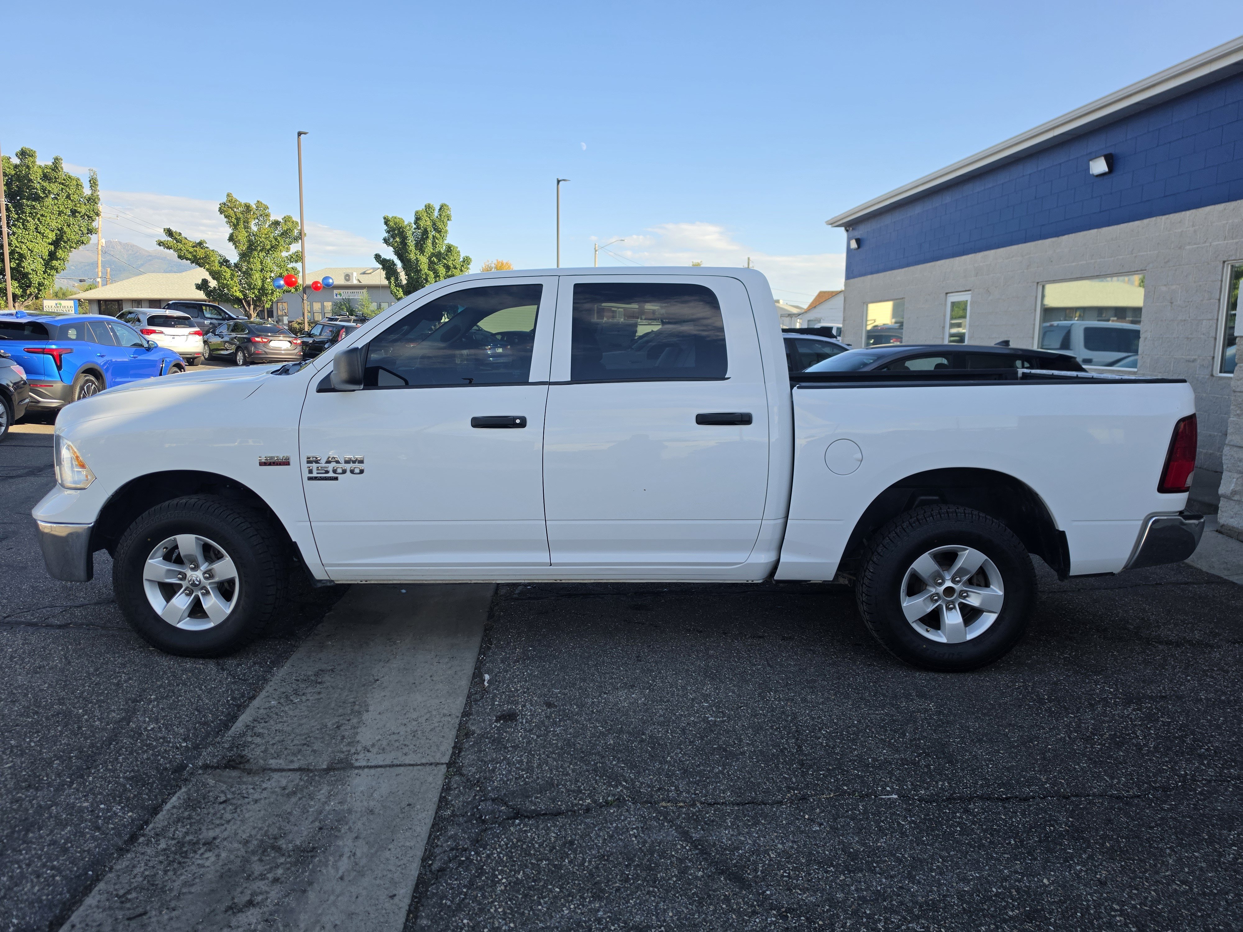 Used 2020 RAM 1500 Tradesman w/ Chrome Appearance Group AWD/4WD image 25