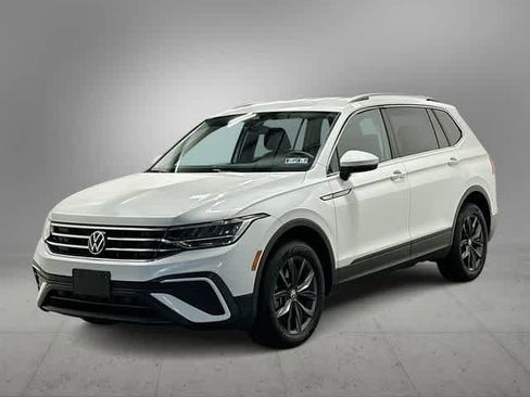 Certified 2023 Volkswagen Tiguan SE AWD/4WD image 1
