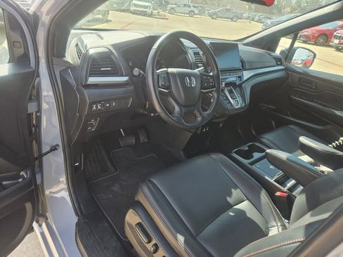 Used 2025 Honda Odyssey Sport-L image 13