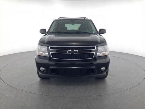 Used 2009 Chevrolet Tahoe LT image 2