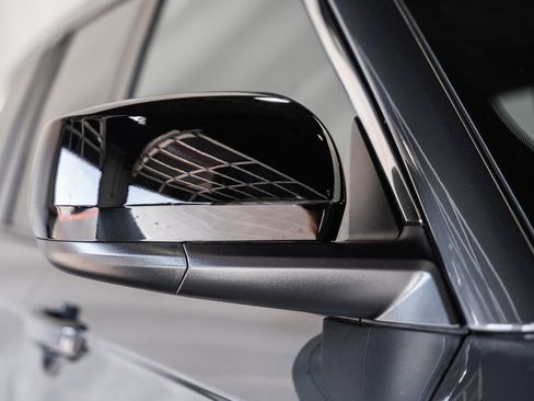 New 2025 Jeep Grand Cherokee Laredo X w/ Luxury Tech Group I image 13