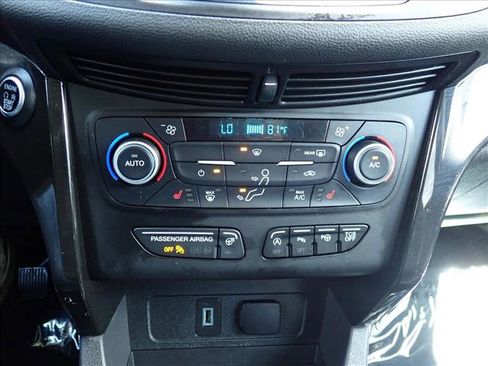 Used 2019 Ford Escape Titanium AWD/4WD image 21