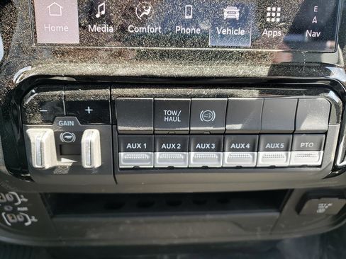 Used 2025 RAM 5500 Tradesman AWD/4WD image 17