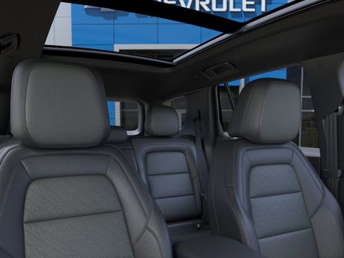 New 2026 Chevrolet Equinox LT w/ Convenience Package II FWD image 24