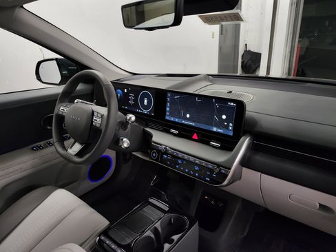 New 2026 Hyundai Ioniq 5 Limited image 4