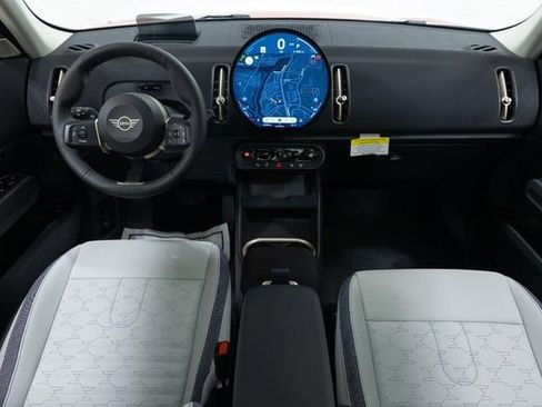 Certified 2025 MINI Cooper Countryman S w/ Comfort Package Max image 22