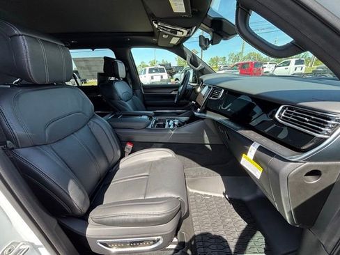 New 2026 Jeep Grand Wagoneer Summit AWD/4WD image 7