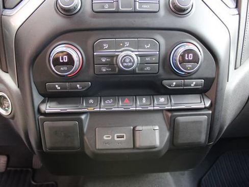Used 2020 Chevrolet Silverado 1500 LT w/ All-Star Edition AWD/4WD image 25