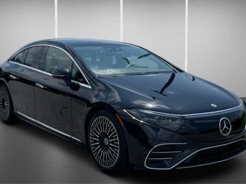 Used 2023 Mercedes-Benz EQS 450+ Sedan image 3