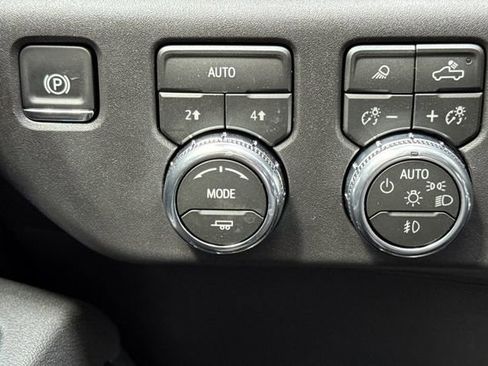 New 2026 GMC Sierra 1500 Elevation w/ Elevation Premium Package AWD/4WD image 31