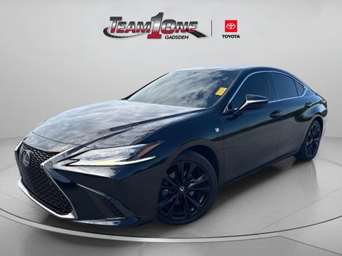 Used 2022 Lexus ES 350 F Sport w/ Accessory Package 2 FWD image 4