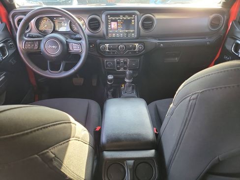 Used 2023 Jeep Wrangler Sport S image 11