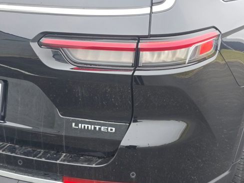 Used 2021 Jeep Grand Cherokee L Limited image 11