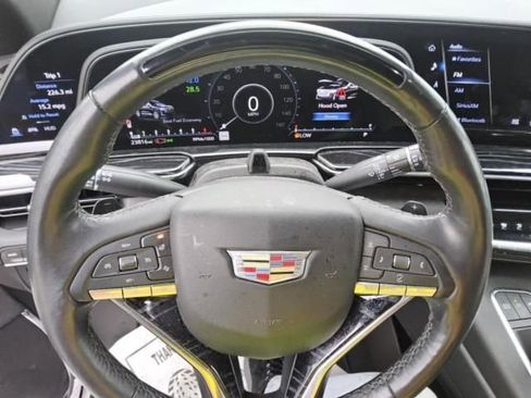 Used 2023 Cadillac Escalade Sport w/ LPO, ONYX Package image 5