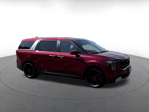 Used 2026 Kia Carnival FWD image 10