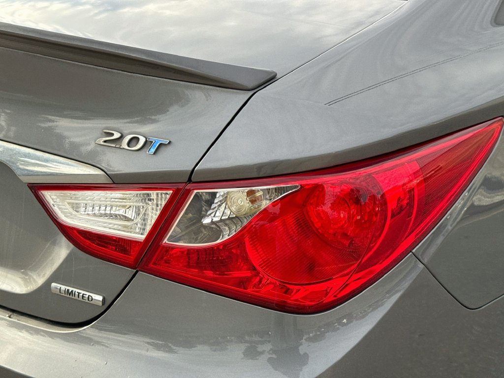 Used 2013 Hyundai Sonata Limited FWD image 30