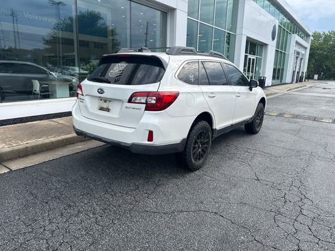 Used 2016 Subaru Outback 2.5i Premium AWD/4WD image 13