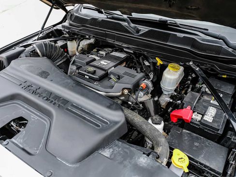 Used 2022 RAM 5500 Tradesman w/ Chrome Appearance Group image 45