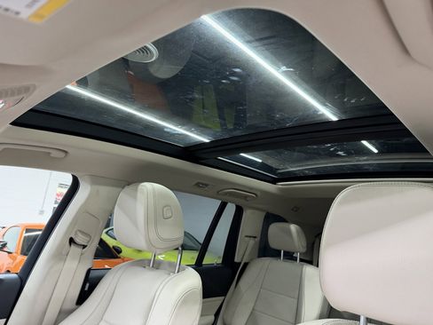 Used 2022 Mercedes-Benz GLS 450 4MATIC image 24