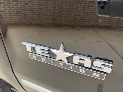 Used 2018 Chevrolet Silverado 1500 LTZ w/ Texas Edition image 10