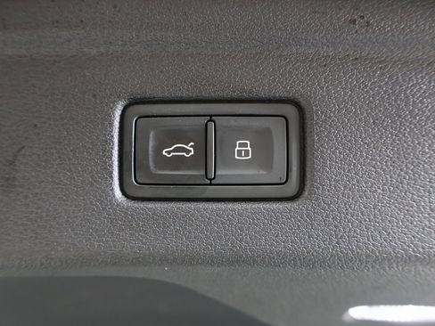 Used 2023 Audi A5 2.0T Prestige image 16