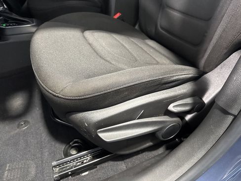 Used 2021 Jeep Renegade Latitude image 34