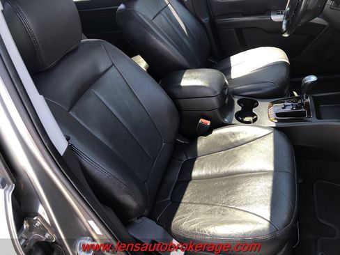 Used 2012 Hyundai Santa Fe Limited w/ Navigation Pkg 4 FWD image 22
