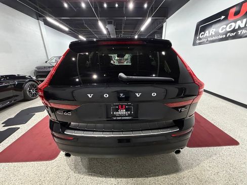 Used 2019 Volvo XC60 T5 Momentum w/ Multimedia Package AWD/4WD image 14