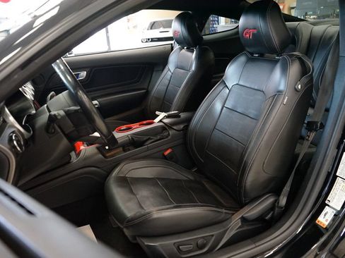 Used 2022 Ford Mustang GT Premium w/ Equipment Group 401A RWD image 3