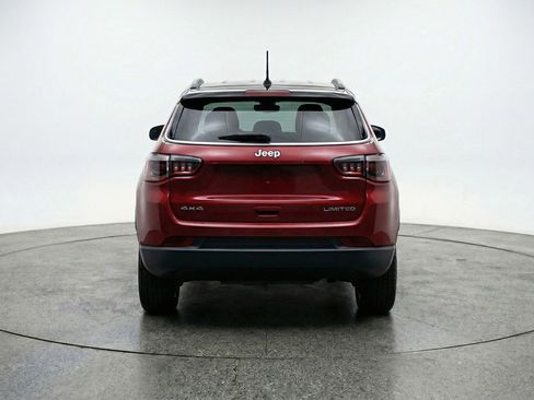 Used 2025 Jeep Compass Limited AWD/4WD image 7