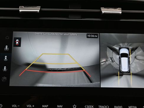 Used 2024 Hyundai Tucson Limited image 17