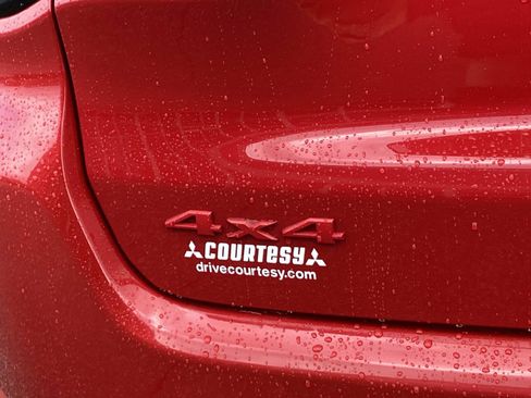 Used 2022 Jeep Compass Limited w/ (RED) Package image 5