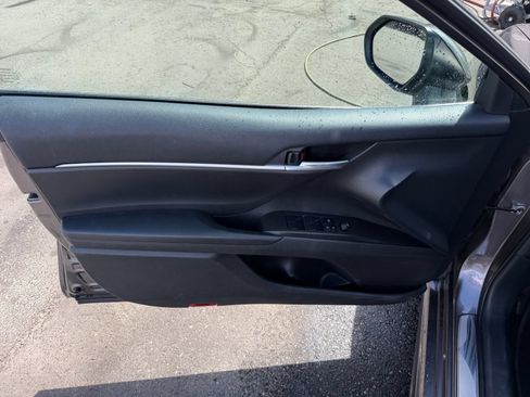 Used 2023 Toyota Camry SE w/ Protection Package (Q2) (TMS) FWD image 19