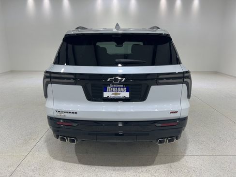 New 2026 Chevrolet Traverse RS image 4