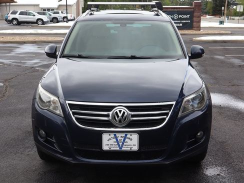 Used 2011 Volkswagen Tiguan SEL AWD/4WD image 12