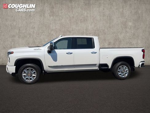 Used 2024 Chevrolet Silverado 3500 High Country w/ High Country Premium Package AWD/4WD image 5