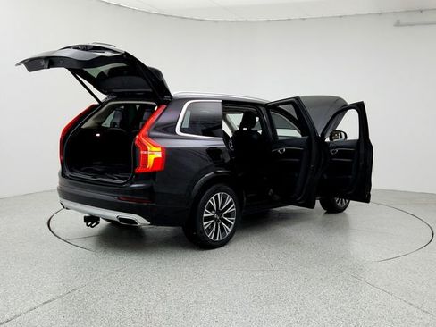 Used 2020 Volvo XC90 T6 Momentum w/ Protection Package image 11