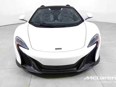 Used 2015 McLaren 650S Spider image 5