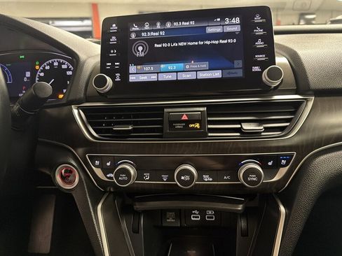Used 2021 Honda Accord Touring image 45