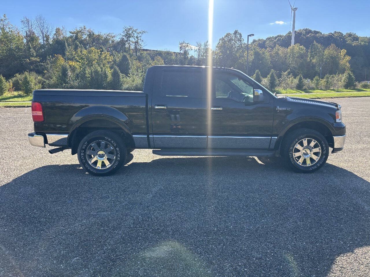 Used 2006 Lincoln Mark LT 4x4 image 6